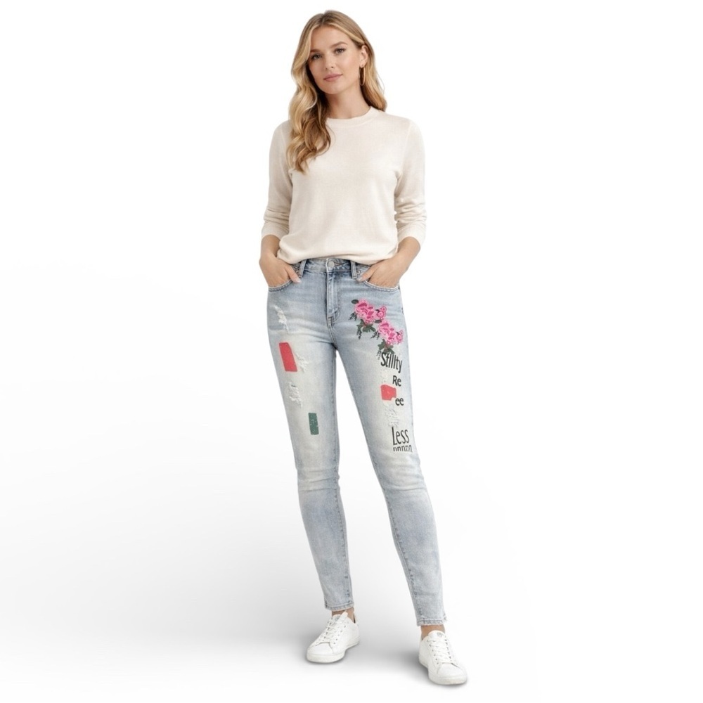LAIERNA embellished distressed high rise skinny jeans - women’s size 31